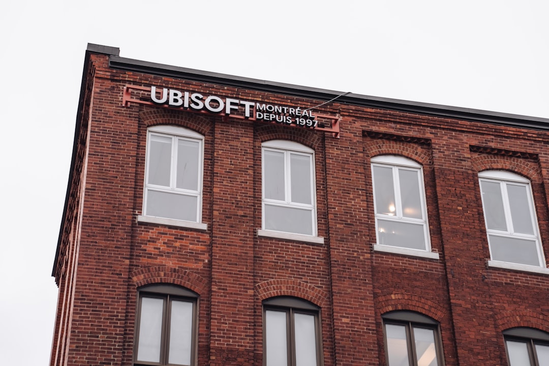 objevte fascinující svět společnosti ubisoft, jednoho z největších herních vydavatelů na světě, známého pro své inovativní hry a nezapomenutelné postavy. ponořte se do epických příběhů a vzrušujících herních zážitků!